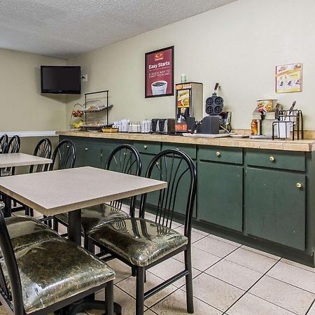 Econo Lodge Скотсбъро Екстериор снимка