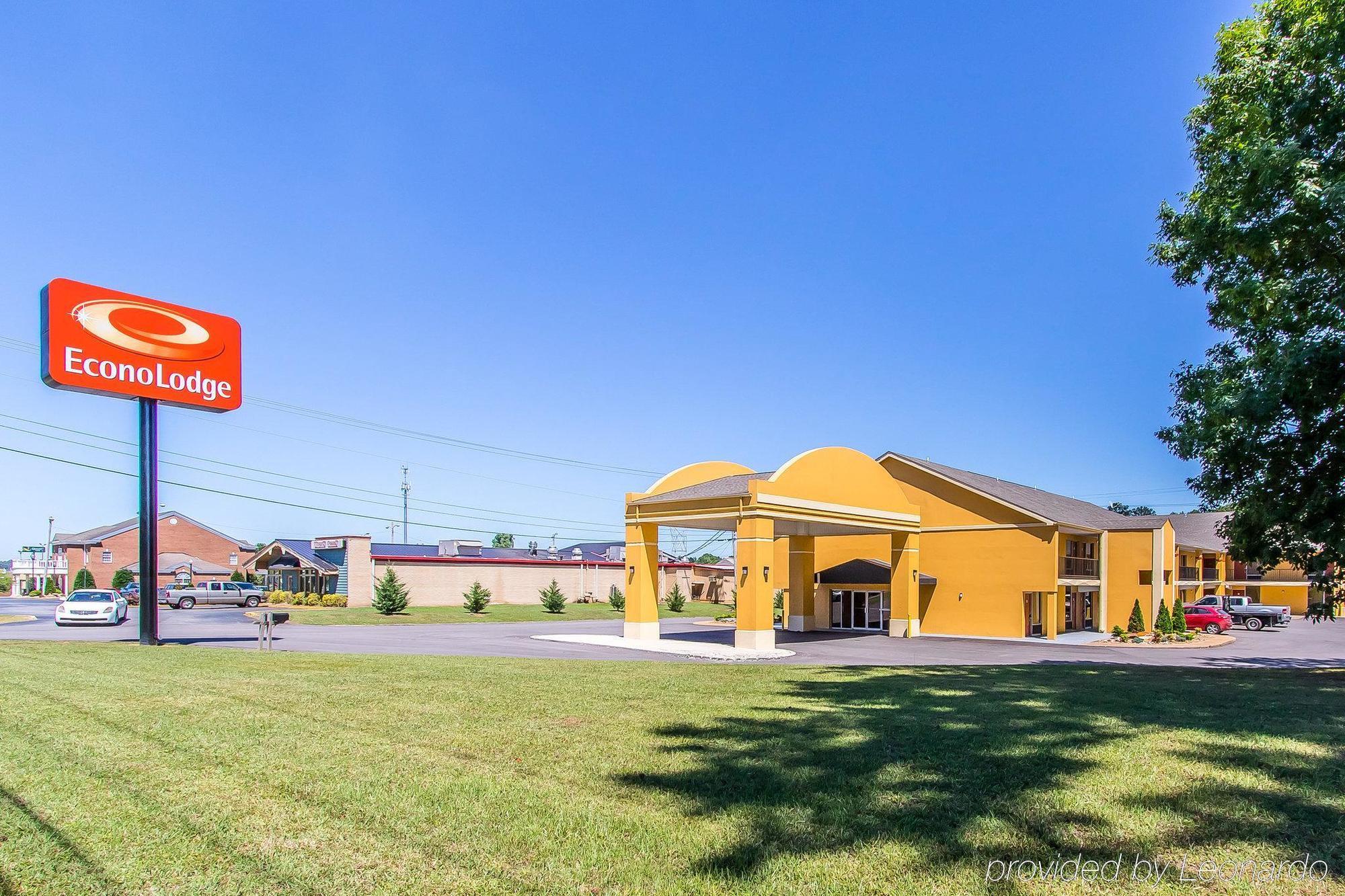 Econo Lodge Скотсбъро Екстериор снимка