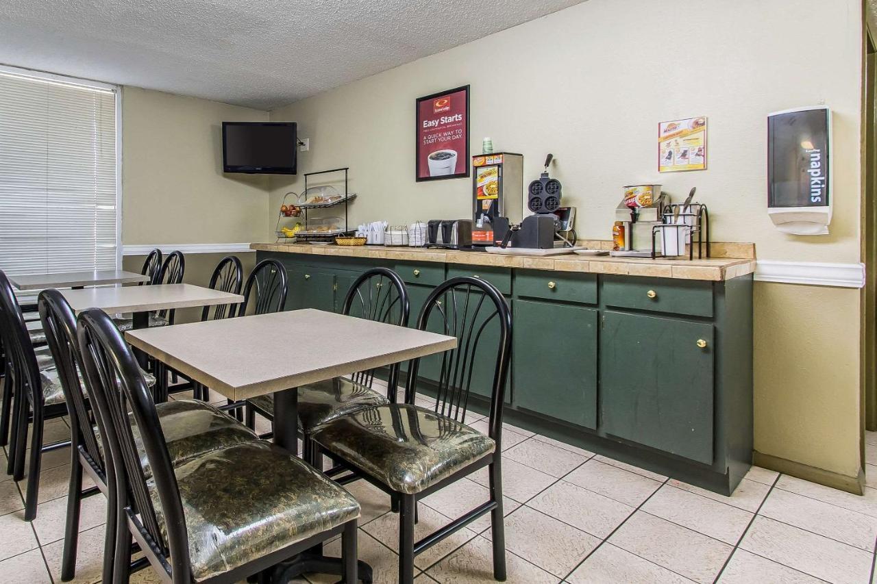 Econo Lodge Скотсбъро Екстериор снимка
